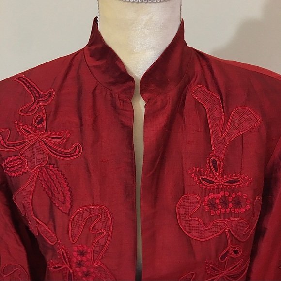 Chico’s Design 100% Silk Embroidered Blazer/Jacket Size Small - Picture 2 of 5